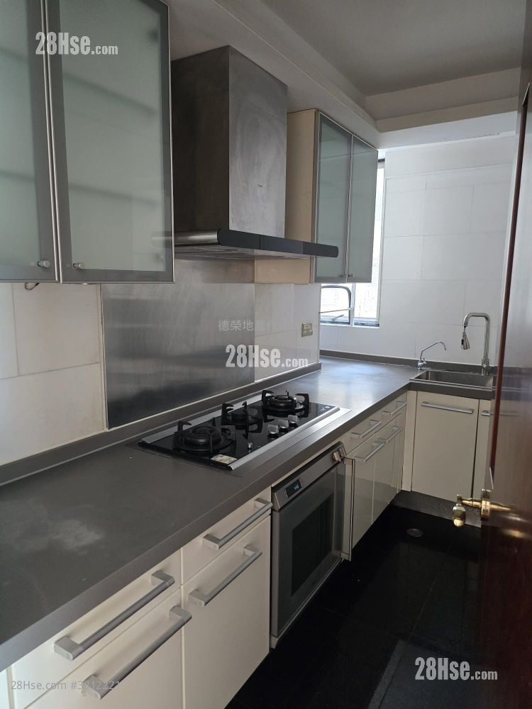 毕架山峰 租盘 3 房 , 2 浴室 839 平方尺