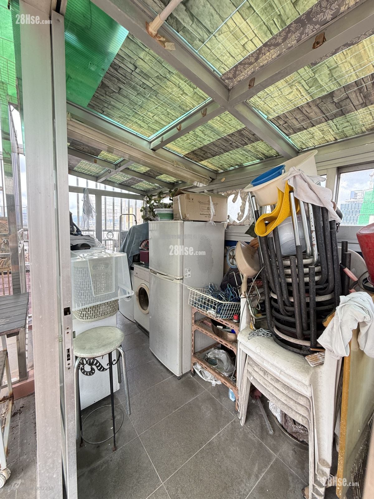 駱克大廈 售盤 2 房 , 1 浴室 552 平方呎