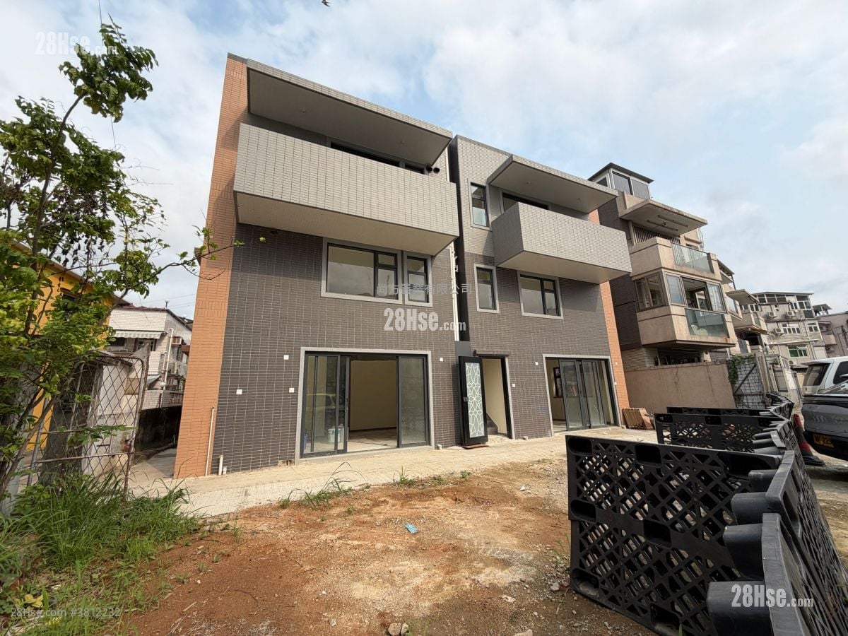 Village Sell 3 Bedrooms , 1 Bathroom 700 ft²