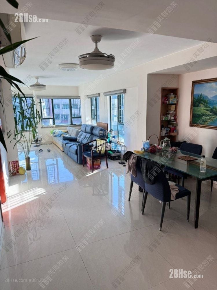 Dawning Views Sell 4 Bedrooms , 2 Bathrooms 1,074 ft²