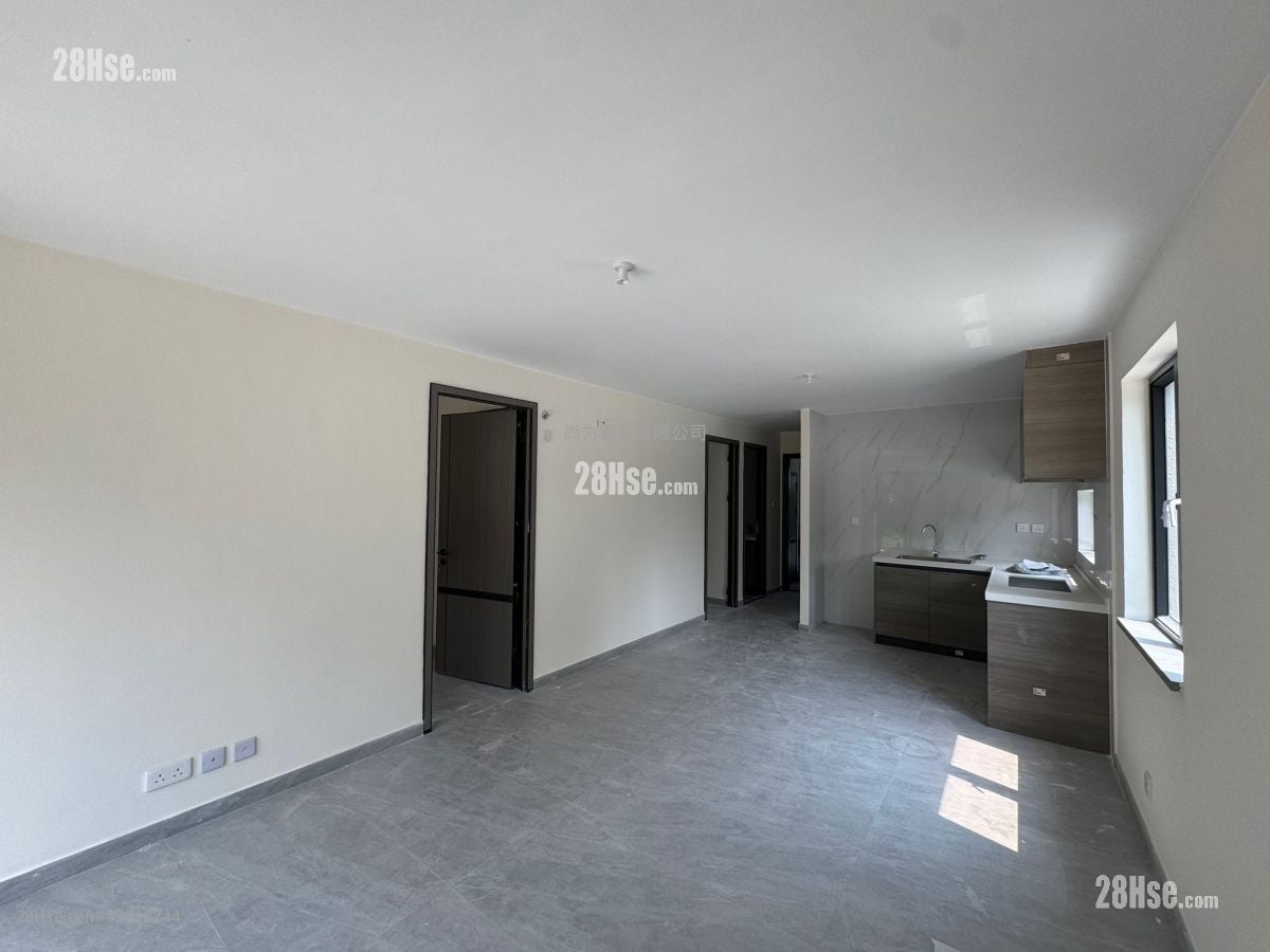 村屋 售盘 3 房 , 2 浴室 700 平方尺