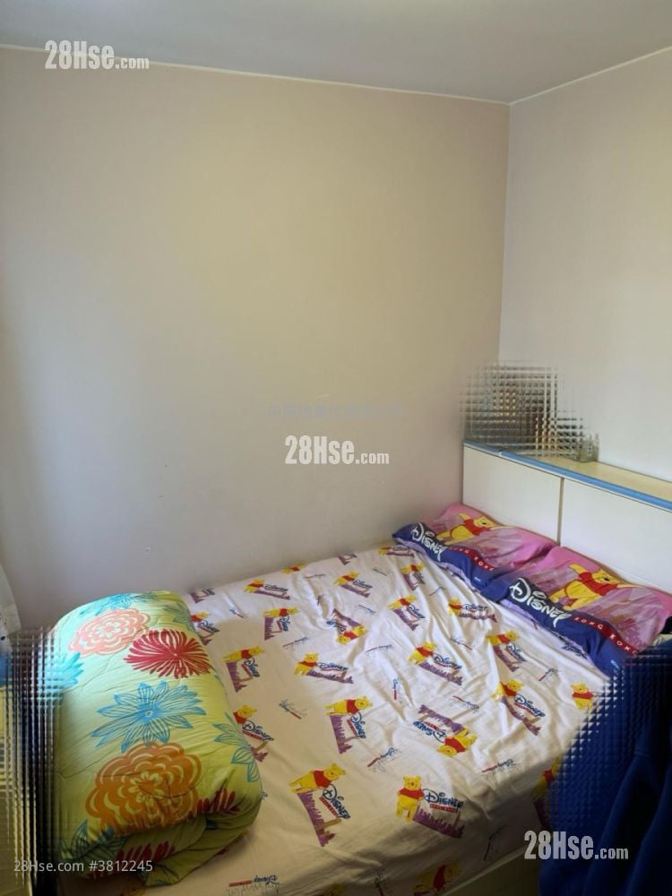 Luk Yeung Sun Chuen Sell 2 Bedrooms , 1 Bathroom 451 ft²