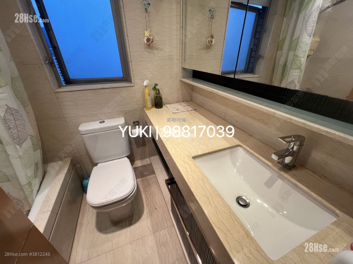 The Riverpark Rental 3 Bedrooms , 2 Bathrooms 720 ft²