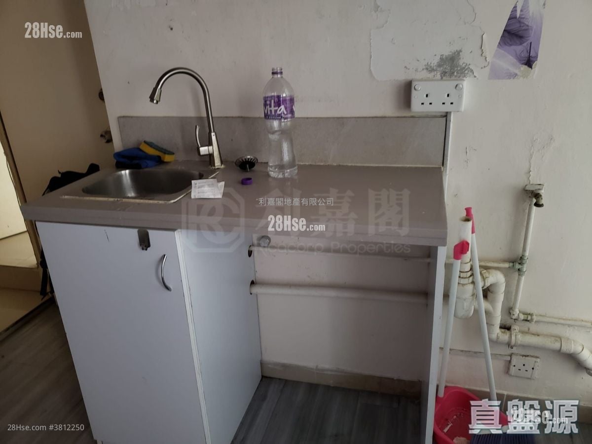 仁德大厦 售盘 2 房 , 1 浴室 367 平方尺