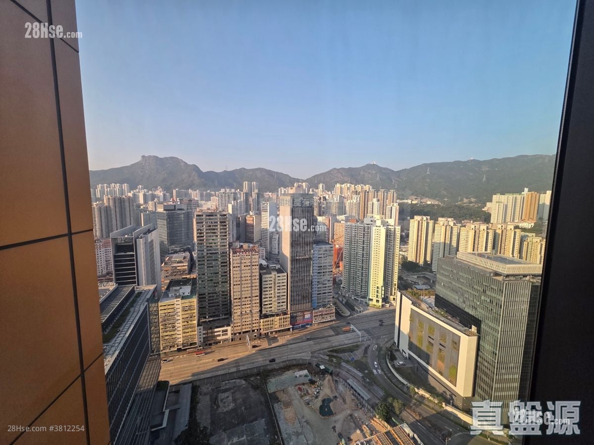 Cullinan Sky Sell 2 Bedrooms 458 ft²