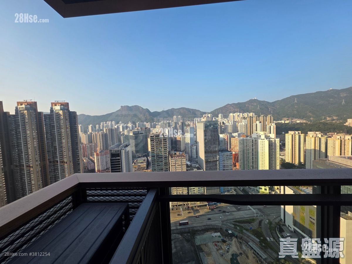 Cullinan Sky Sell 2 Bedrooms 458 ft²