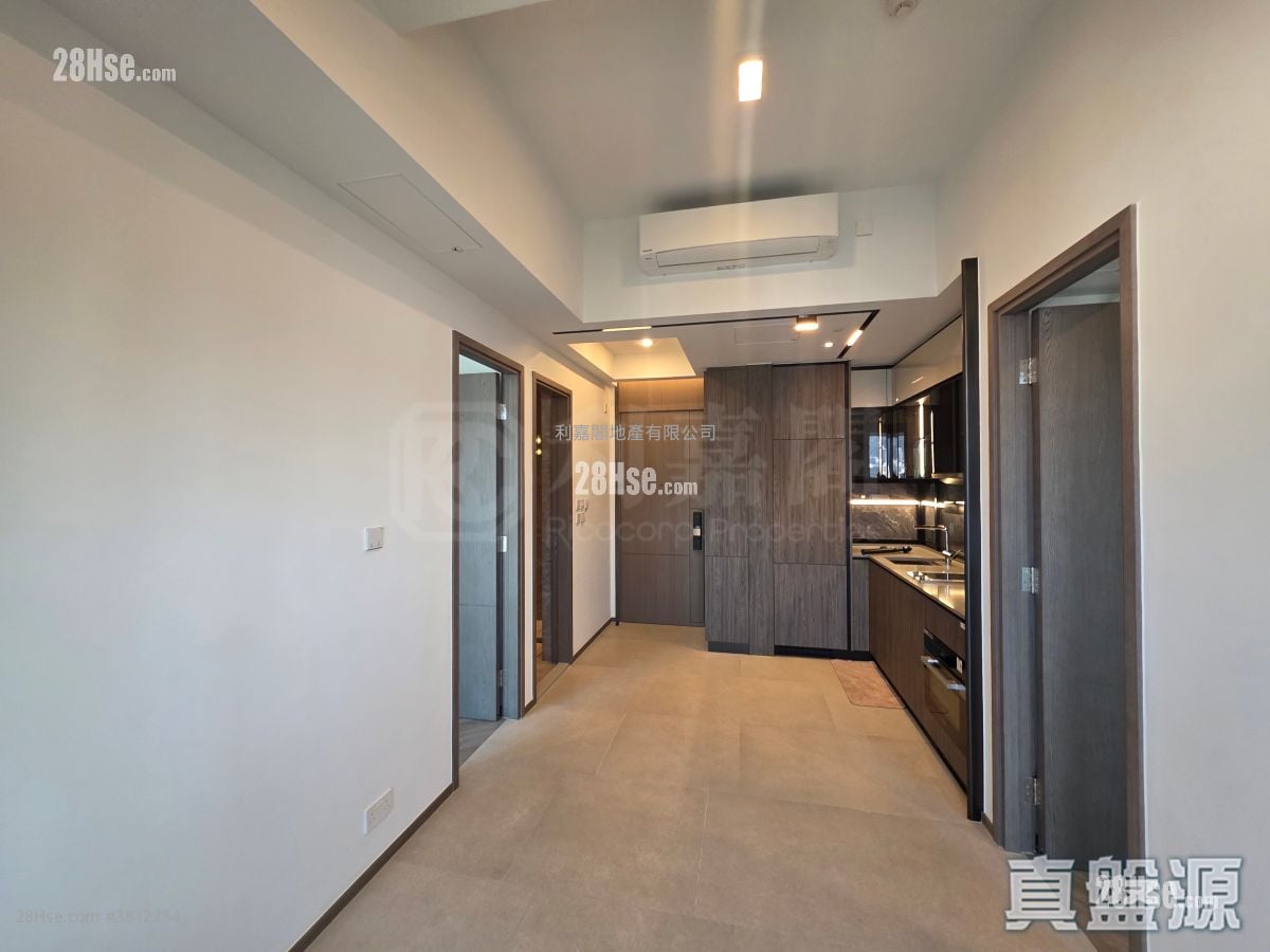 Cullinan Sky Sell 2 Bedrooms 458 ft²