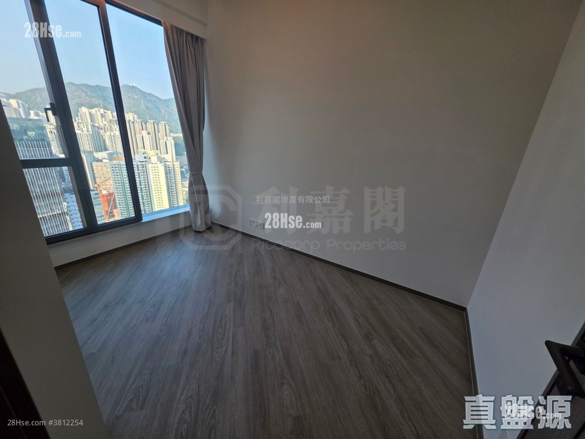 Cullinan Sky Sell 2 Bedrooms 458 ft²