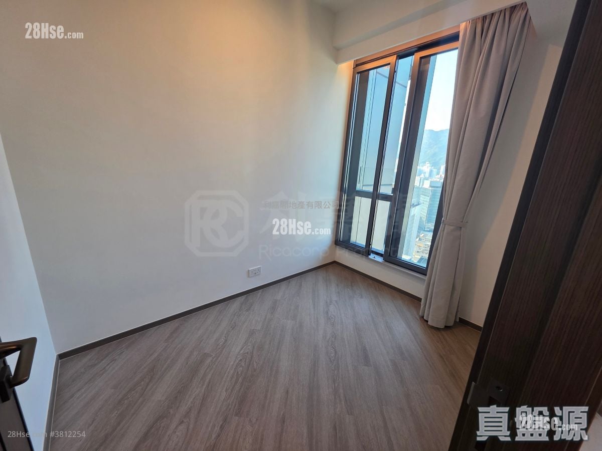 Cullinan Sky Sell 2 Bedrooms 458 ft²