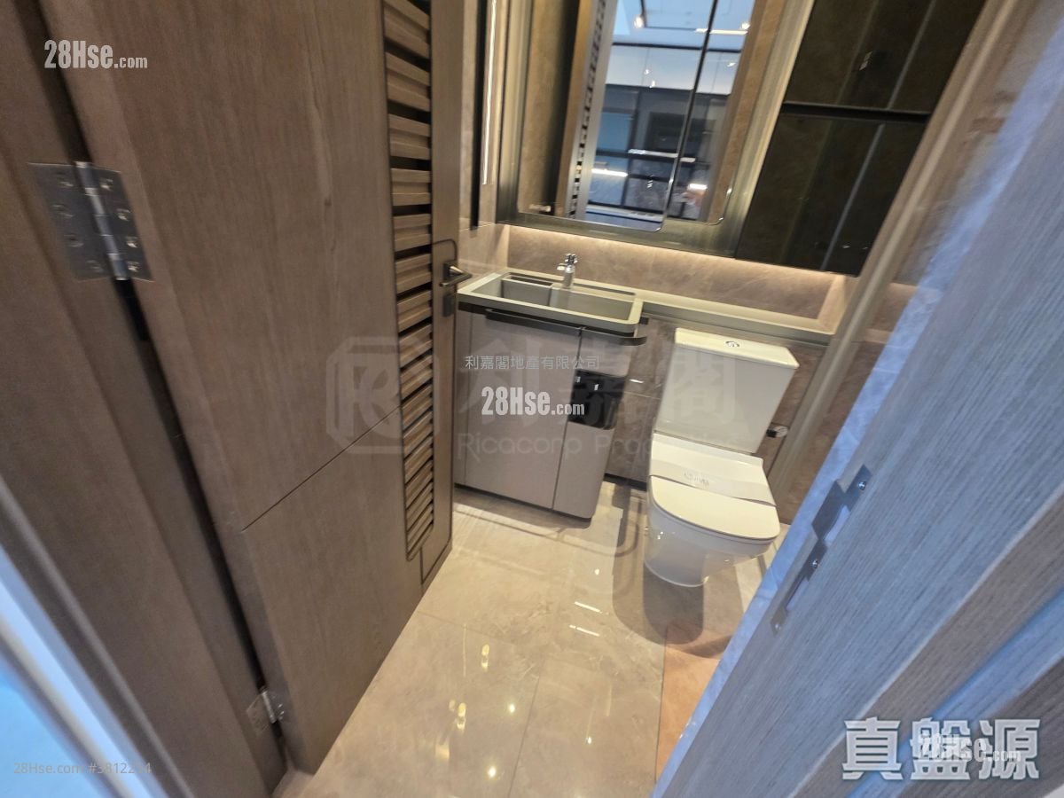 Cullinan Sky Sell 2 Bedrooms 458 ft²