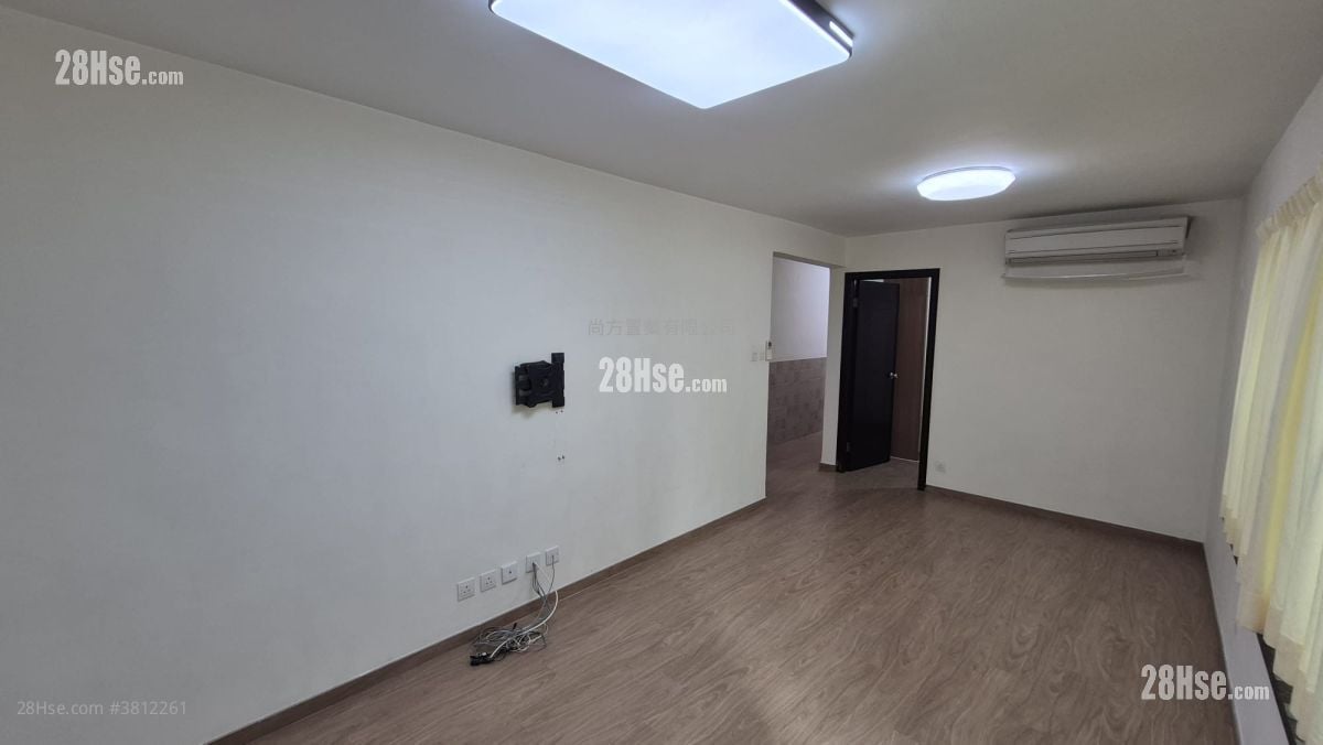 村屋 售盤 2 房 , 1 浴室 700 平方呎