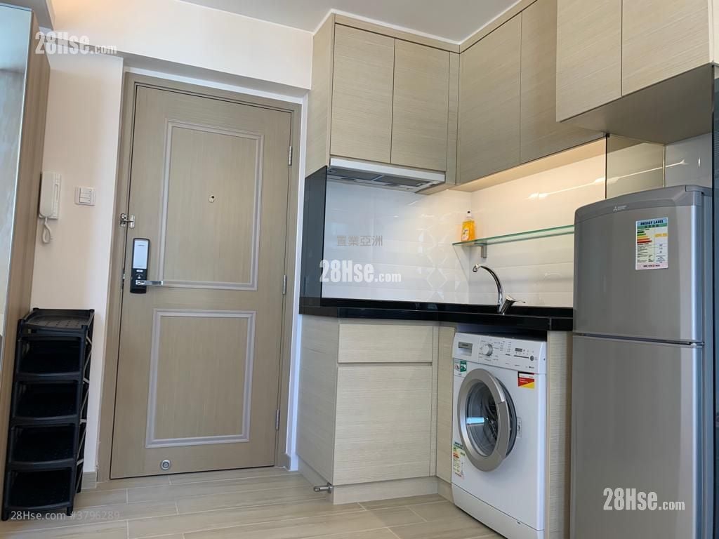 Smithfield Terrace Rental Studio , 1 Bathroom 221 ft²