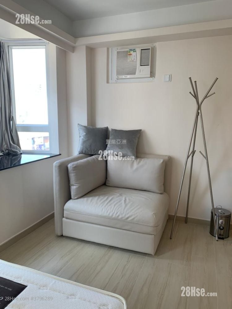 Smithfield Terrace Rental Studio , 1 Bathroom 221 ft²