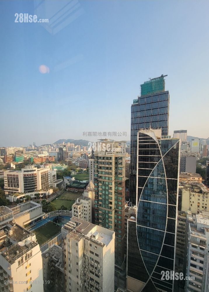 高临 租盘 3 房 , 1 浴室 569 平方尺