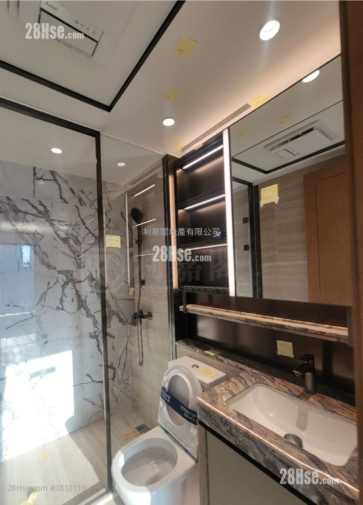 高临 租盘 3 房 , 1 浴室 569 平方尺