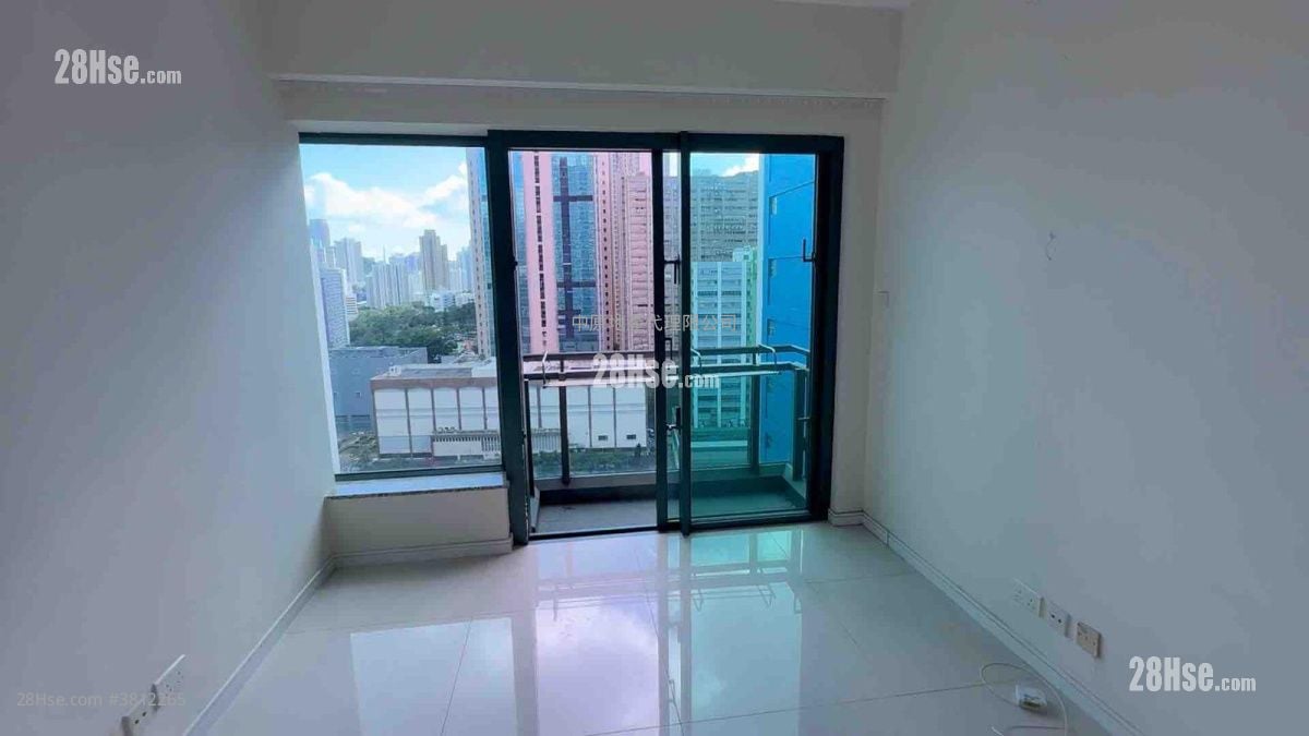 The Rise Sell 3 Bedrooms , 2 Bathrooms 749 ft²