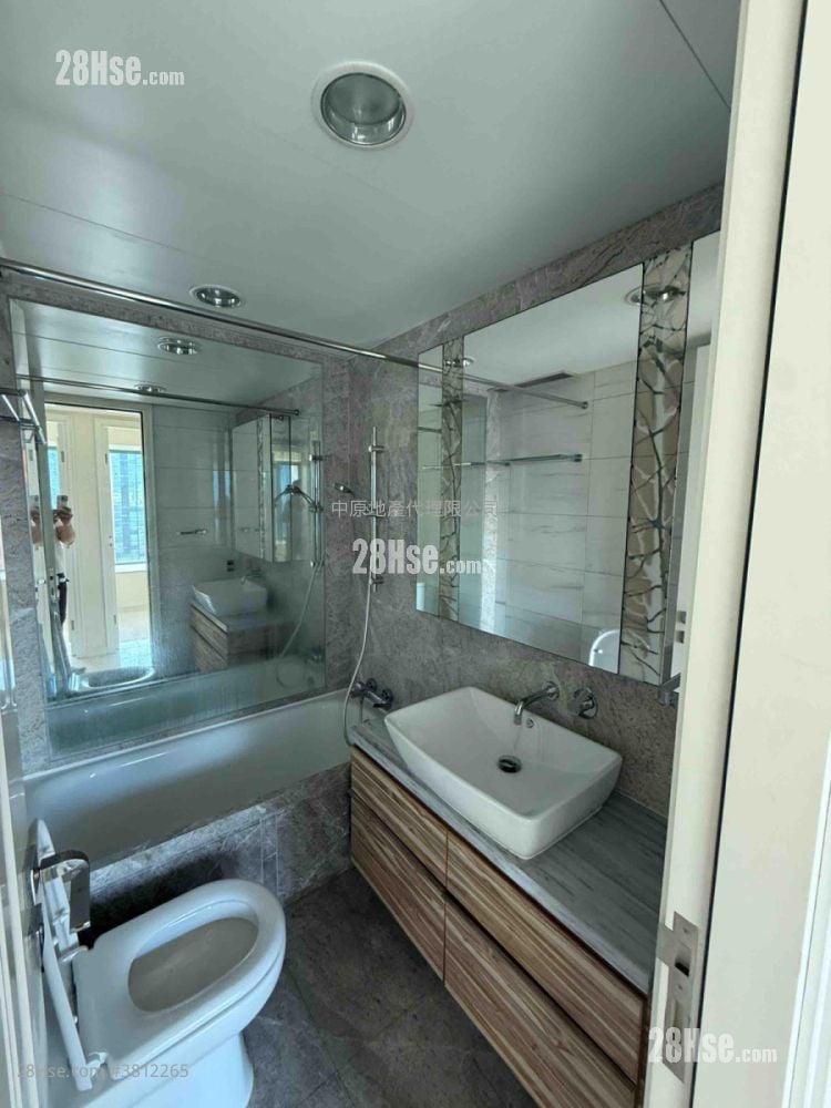 The Rise Sell 3 Bedrooms , 2 Bathrooms 749 ft²