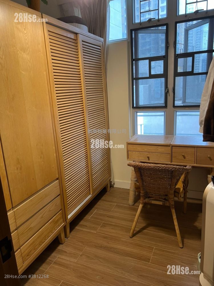 Kwun Tak Court Sell 3 Bedrooms , 1 Bathroom 568 ft²