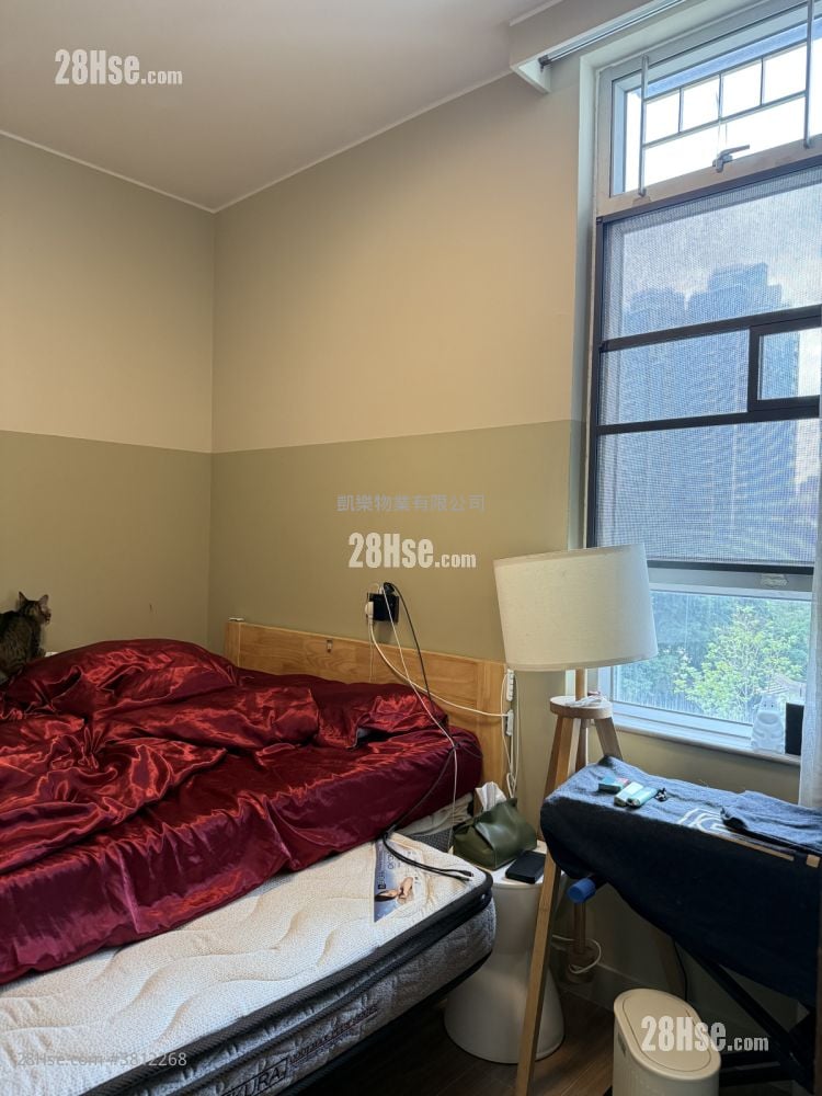 Kwun Tak Court Sell 3 Bedrooms , 1 Bathroom 568 ft²