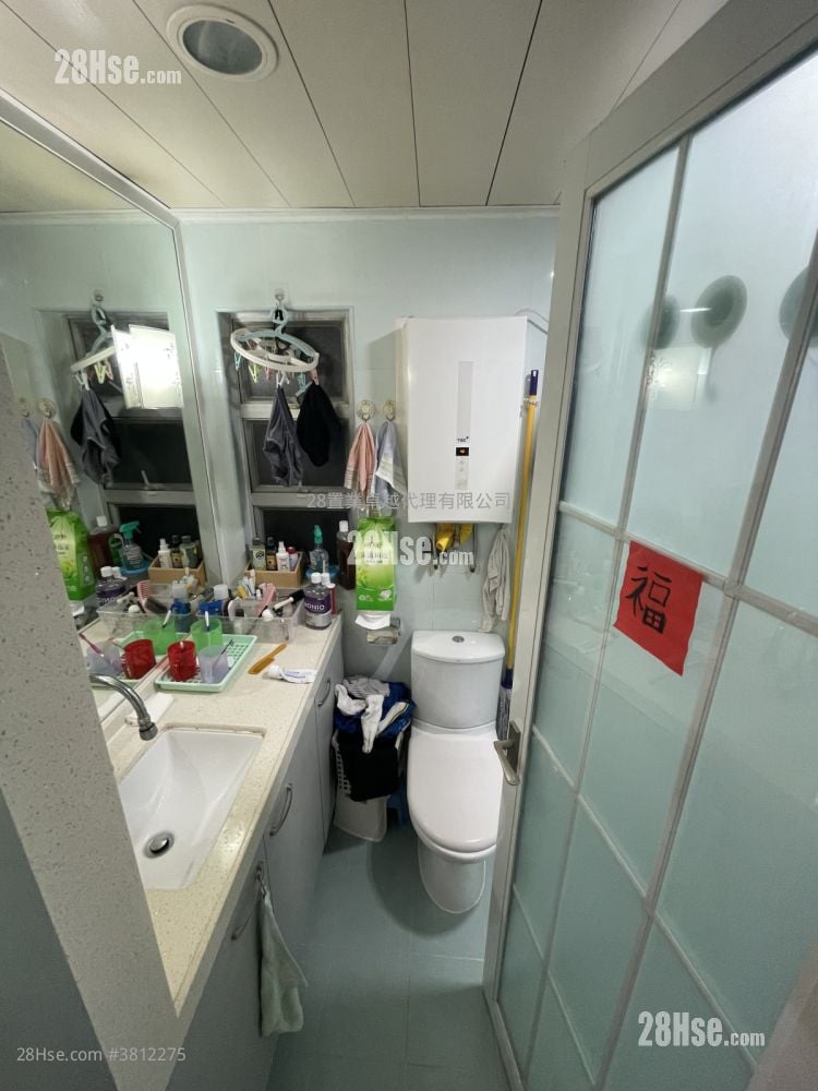 Kingswood Villas Sell 2 Bedrooms , 1 Bathroom 449 ft²