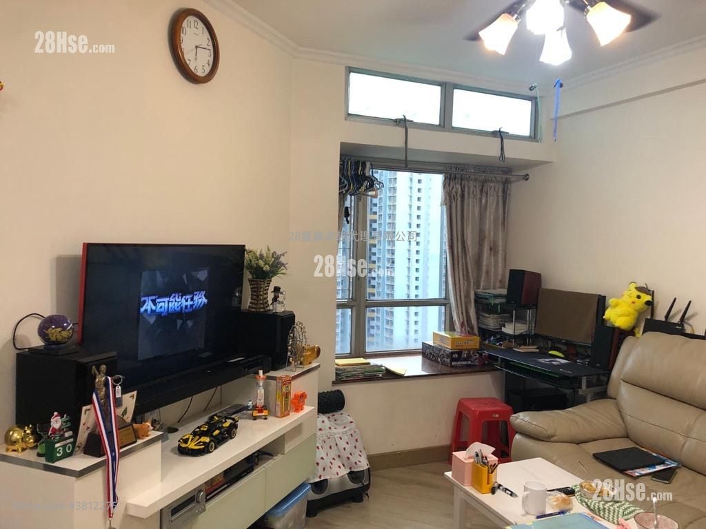 Kingswood Villas Sell 2 Bedrooms , 1 Bathroom 449 ft²