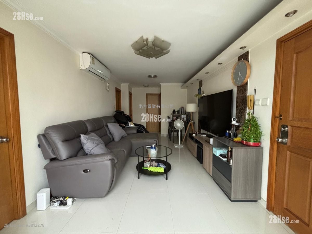 村屋 售盘 3 房 , 1 浴室 700 平方尺