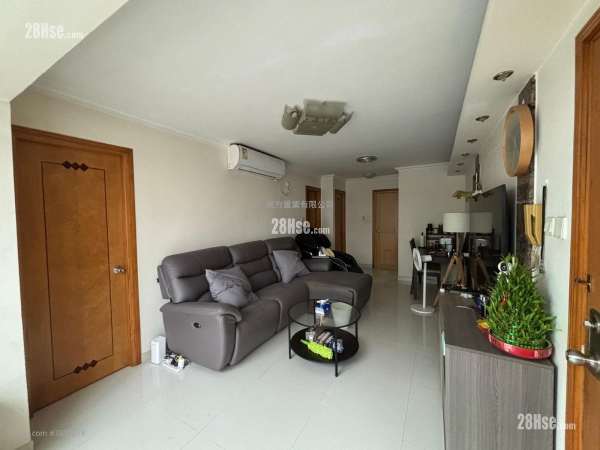 村屋 售盘 3 房 , 1 浴室 700 平方尺