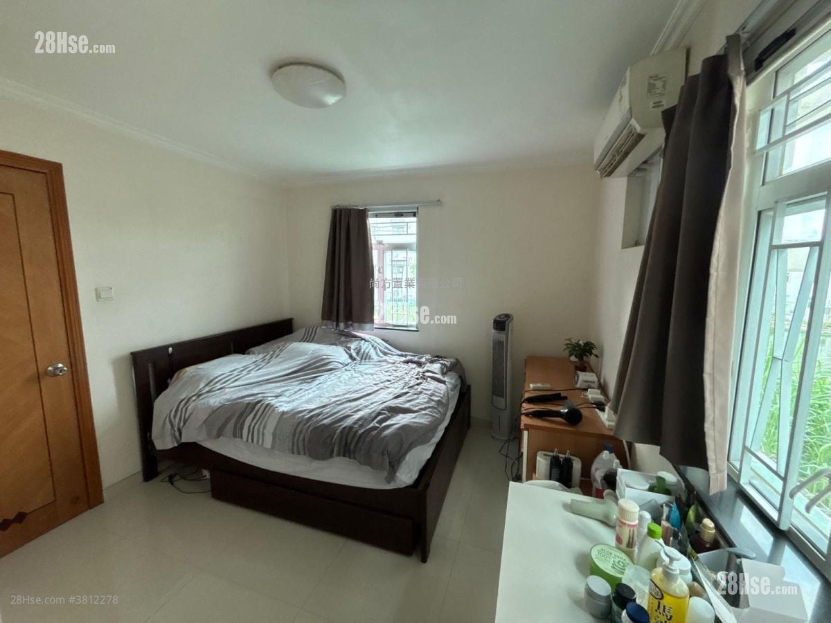 村屋 售盘 3 房 , 1 浴室 700 平方尺