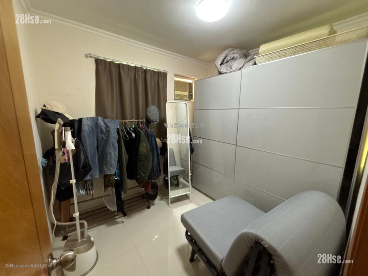 村屋 售盘 3 房 , 1 浴室 700 平方尺