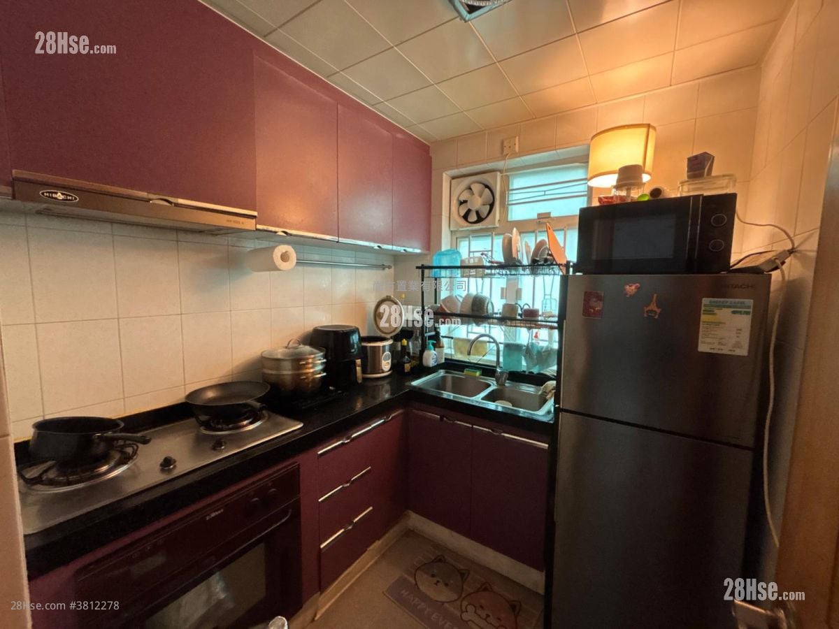 村屋 售盘 3 房 , 1 浴室 700 平方尺