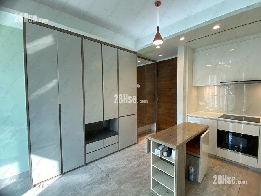 Savannah Sell 2 Bedrooms 464 ft²