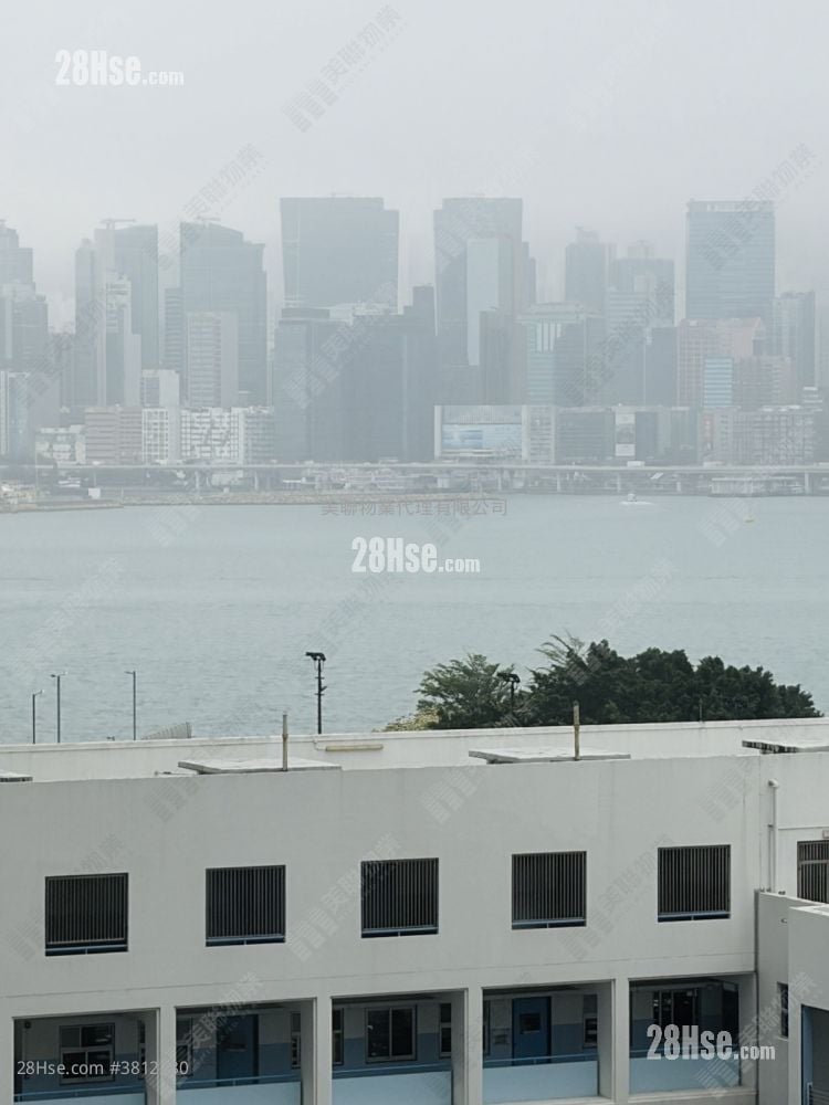 Finnie Sell 1 Bedroom , 1 Bathroom 270 ft²