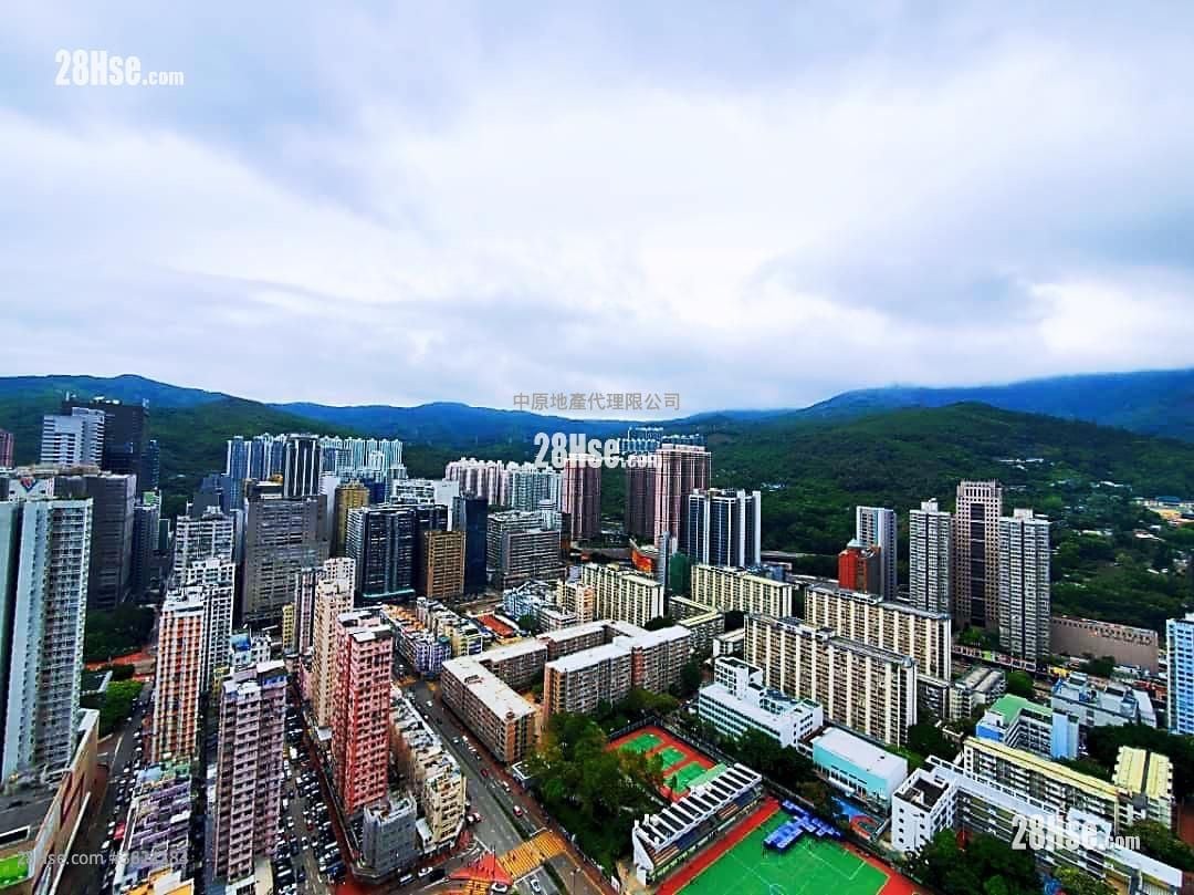 万景峯 售盘 4 房 , 3 浴室 1,009 平方尺