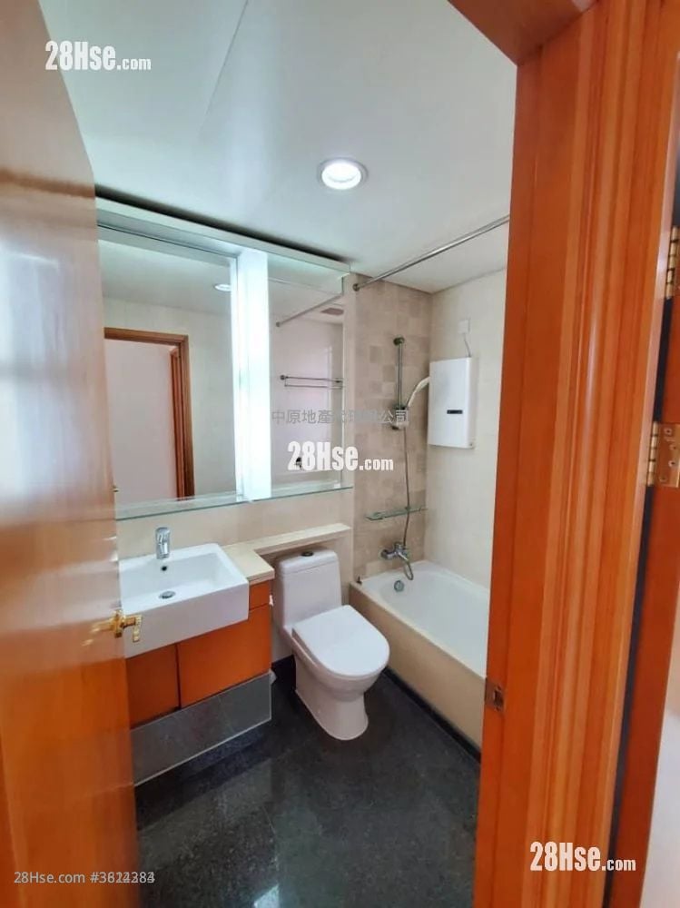 万景峯 售盘 4 房 , 3 浴室 1,009 平方尺