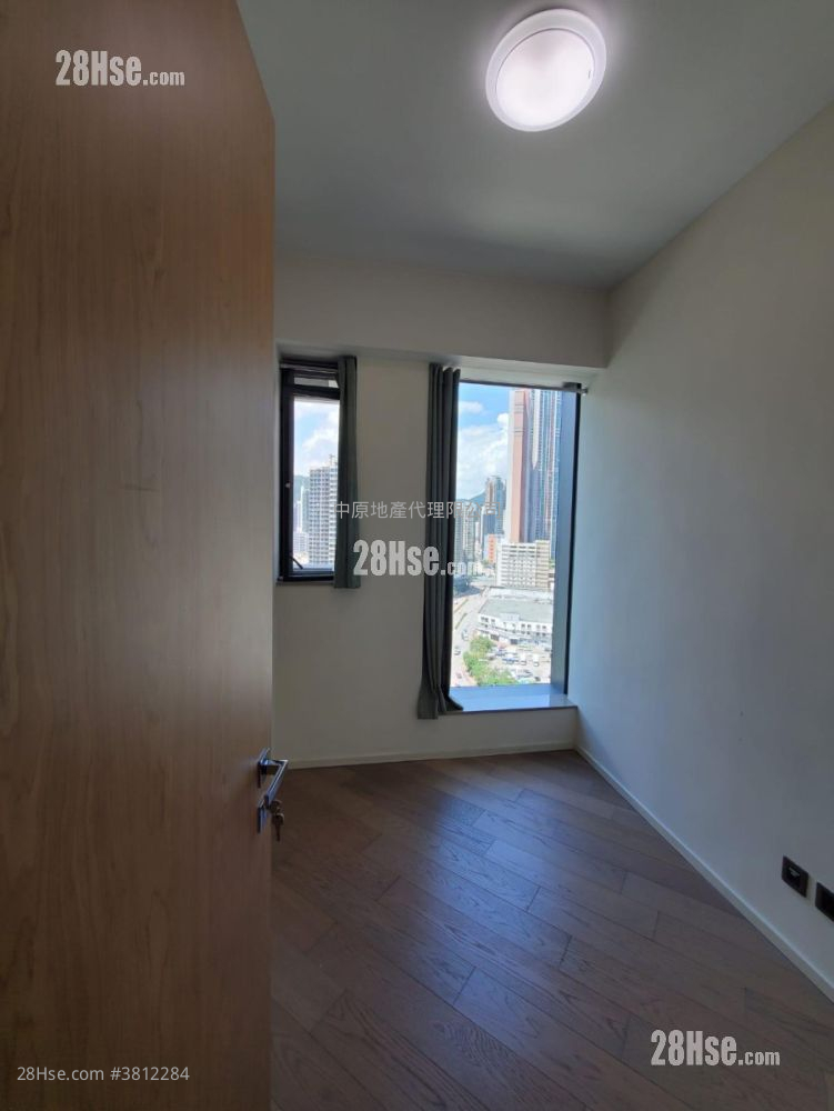 柏傲灣 售盤 2 房 , 1 浴室 499 平方呎