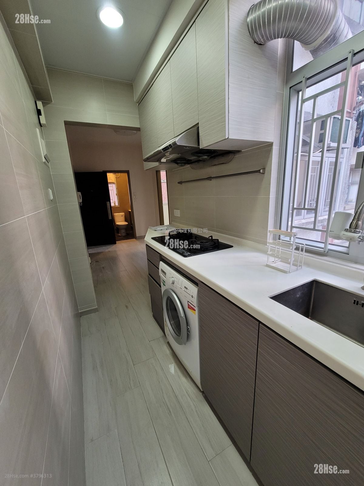 Parker's Court Rental 2 Bedrooms , 1 Bathroom 342 ft²