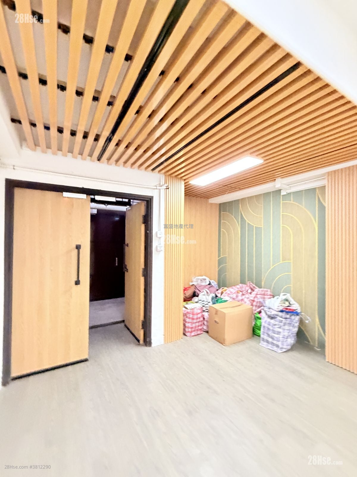 Hong Kong Industrial Centre Rental