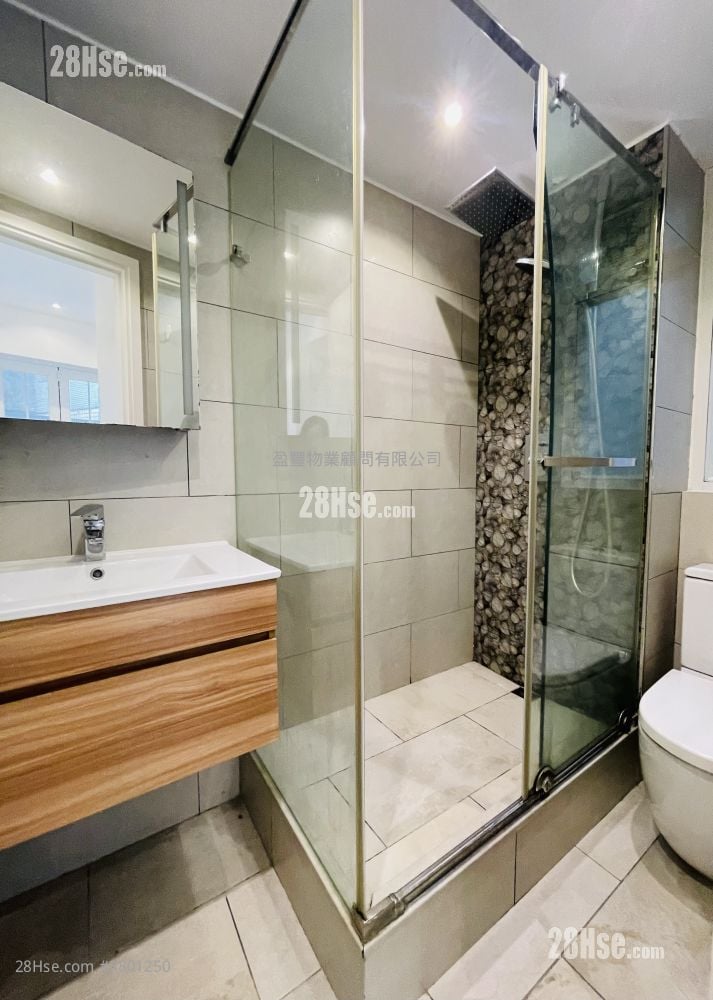 怡华大厦 租盘 1 房 , 1 浴室 335 平方尺