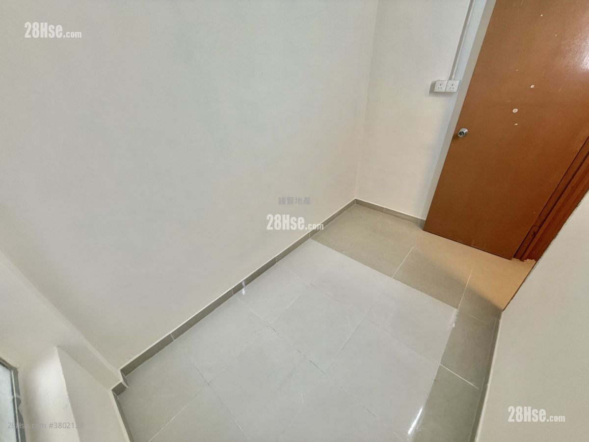 安福大楼 租盘 3 房 , 1 浴室 438 平方尺