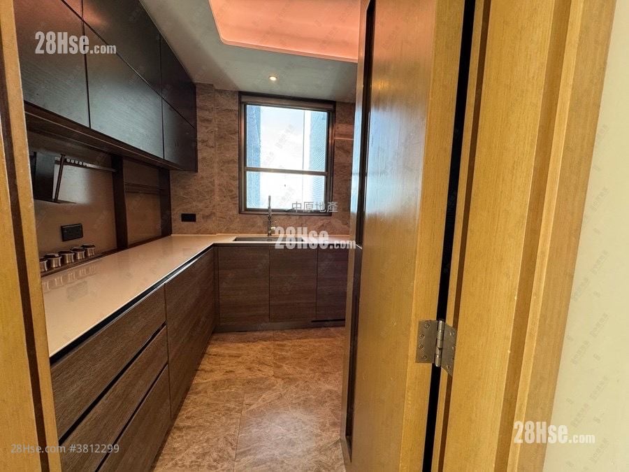 LP10 售盘 4 房 , 2 浴室 1,203 平方尺