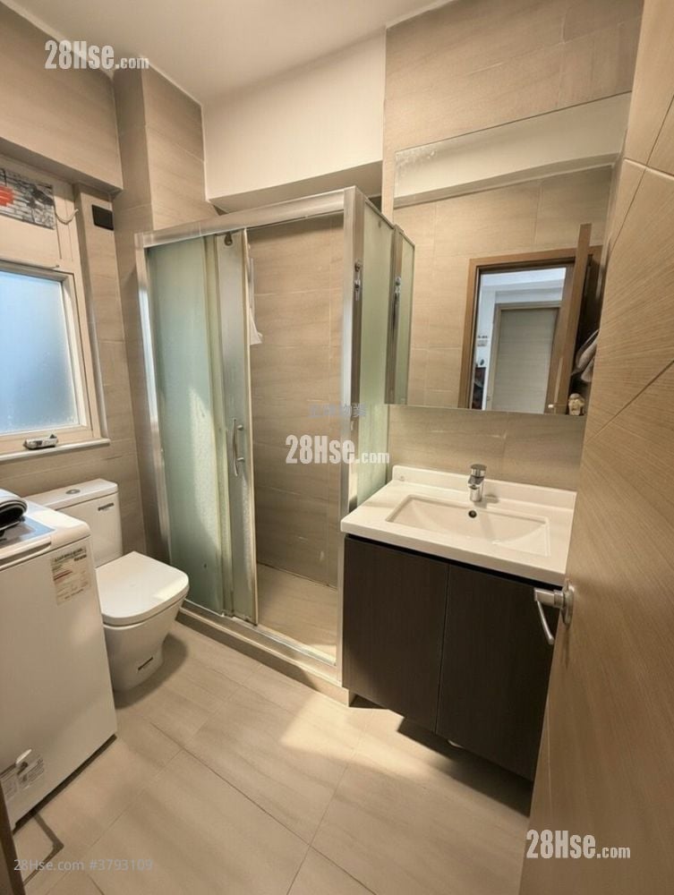 Poga Building Rental 2 Bedrooms , 1 Bathroom 318 ft²