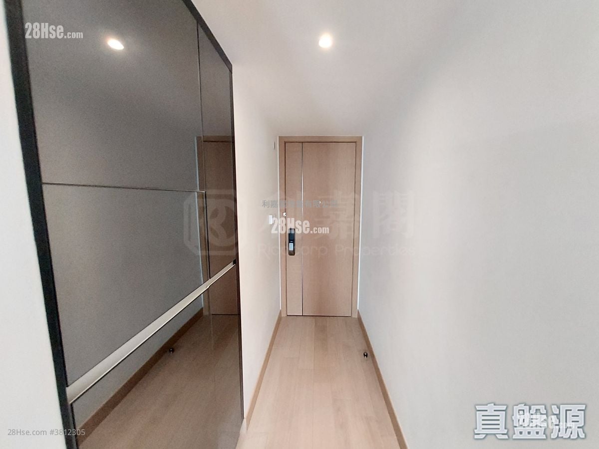 天寰 售盘 1 房 344 平方尺