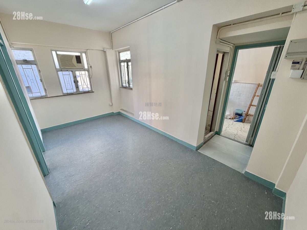 唐楼 租盘 2 房 , 1 浴室 380 平方尺