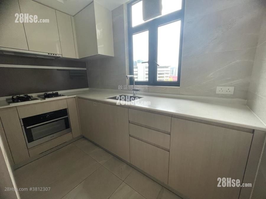 K.city Sell 4 Bedrooms , 3 Bathrooms 964 ft²