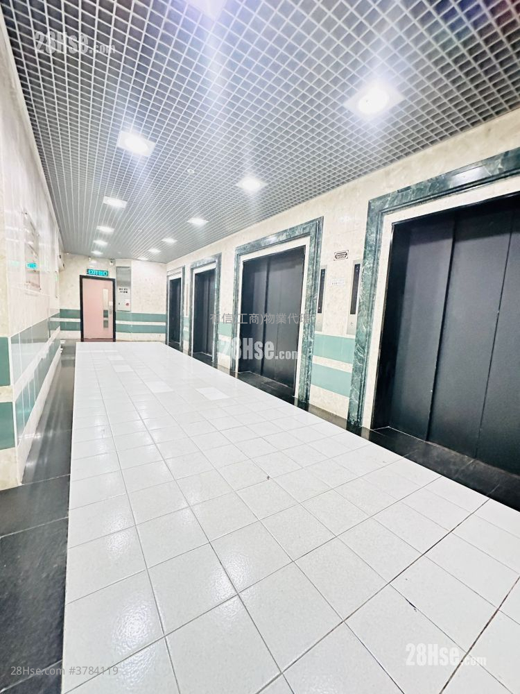 Charm Centre Rental 3 Bedrooms 1,133 ft²