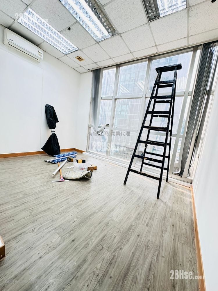 Charm Centre Rental 3 Bedrooms 1,133 ft²