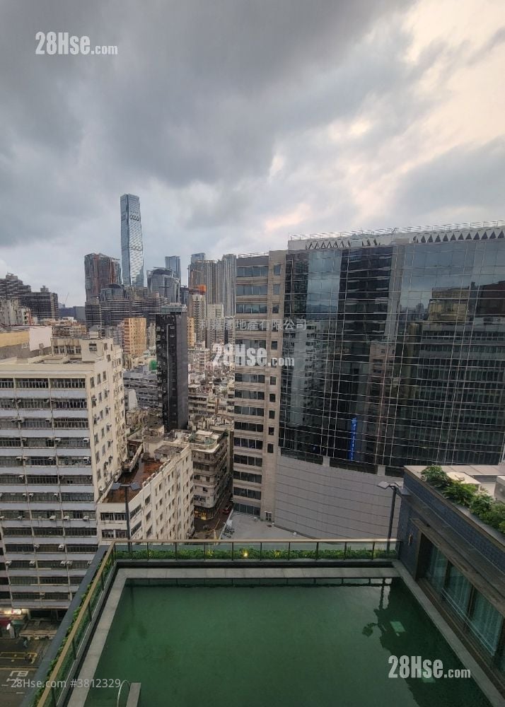 Topside Residence Rental 3 Bedrooms , 1 Bathroom 545 ft²