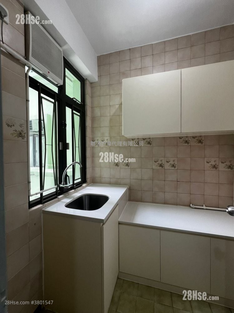 Fook Chi Building Rental 3 Bedrooms , 1 Bathroom 513 ft²