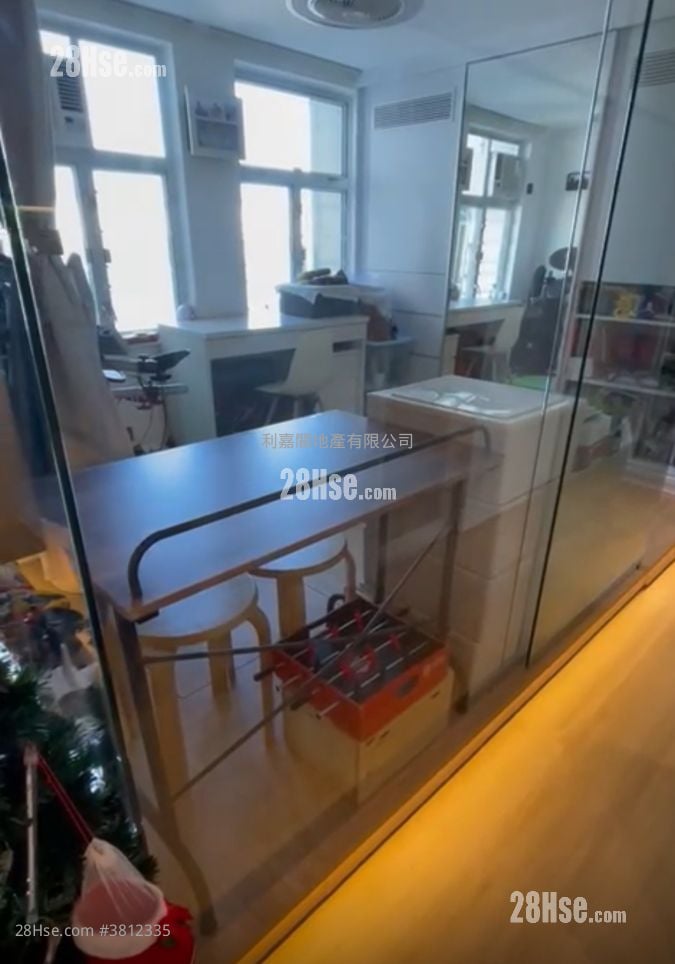 Taikoo Shing Rental 3 Bedrooms , 2 Bathrooms 722 ft²