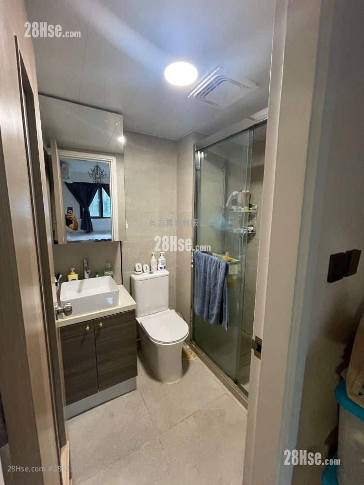 村屋 售盤 3 房 , 2 浴室 700 平方呎